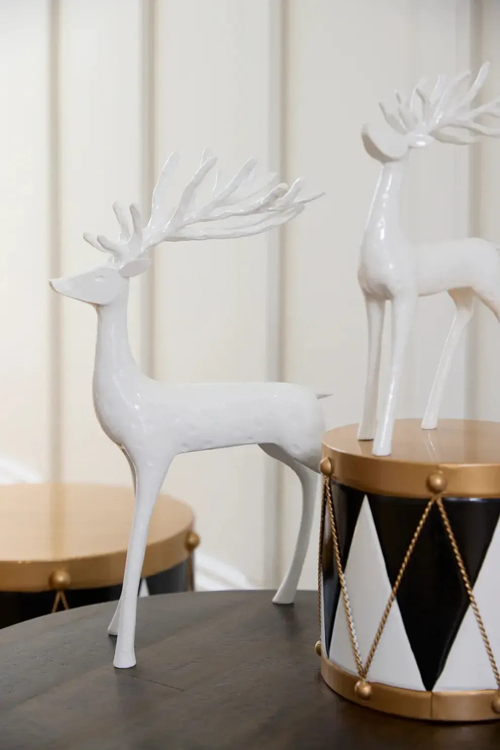 31.5cm White Minimal Reindeer-Christmas-Holly & Ivy-The Bay Room