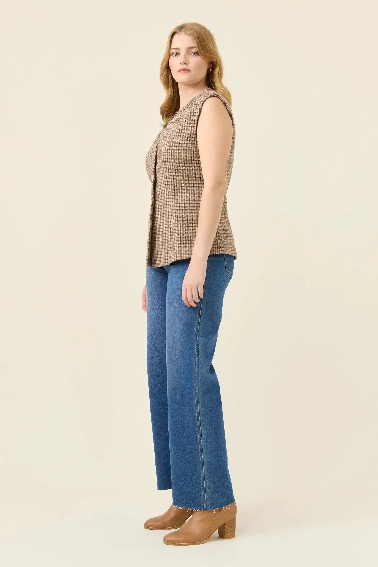 Cassidy Vest - Taupe-Isle Of Mine-The Bay Room