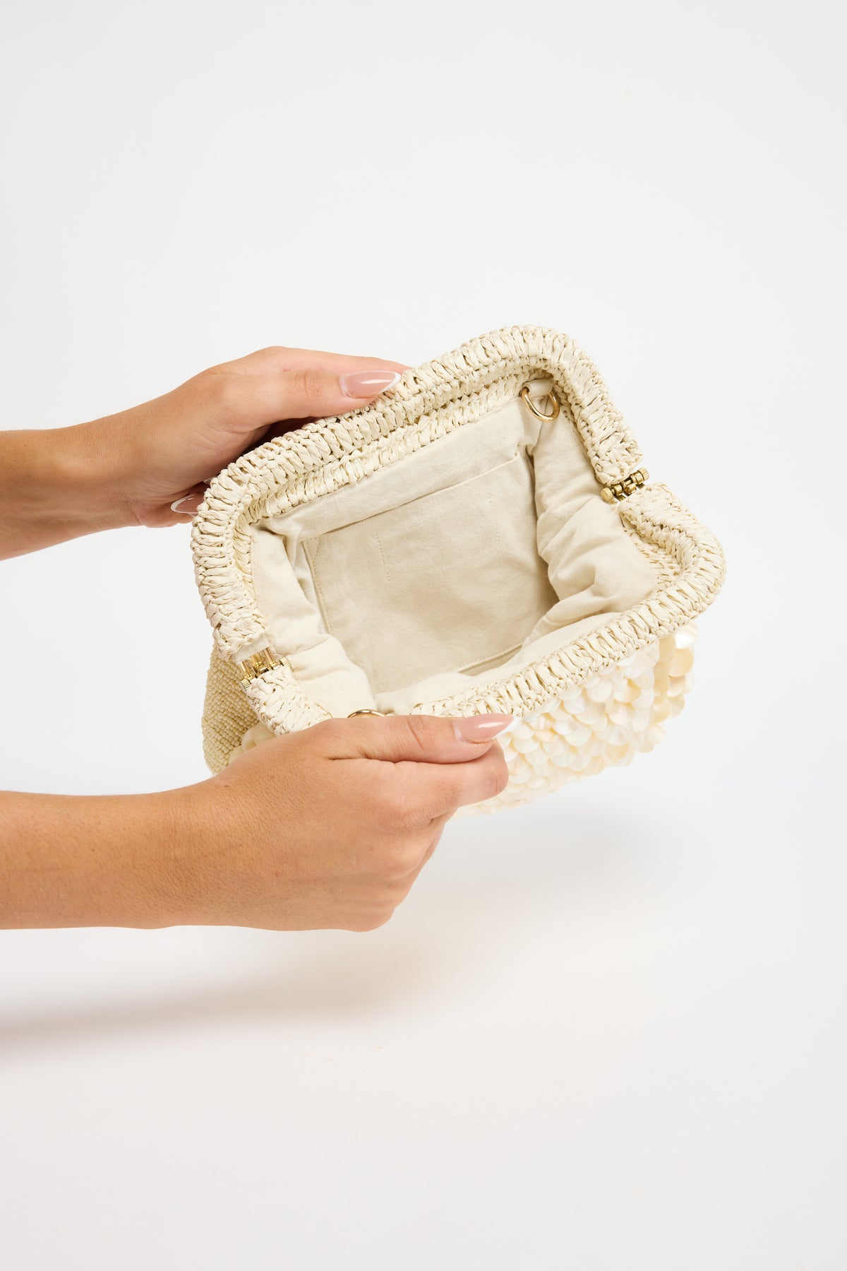 Sandy Clutch - Cream
