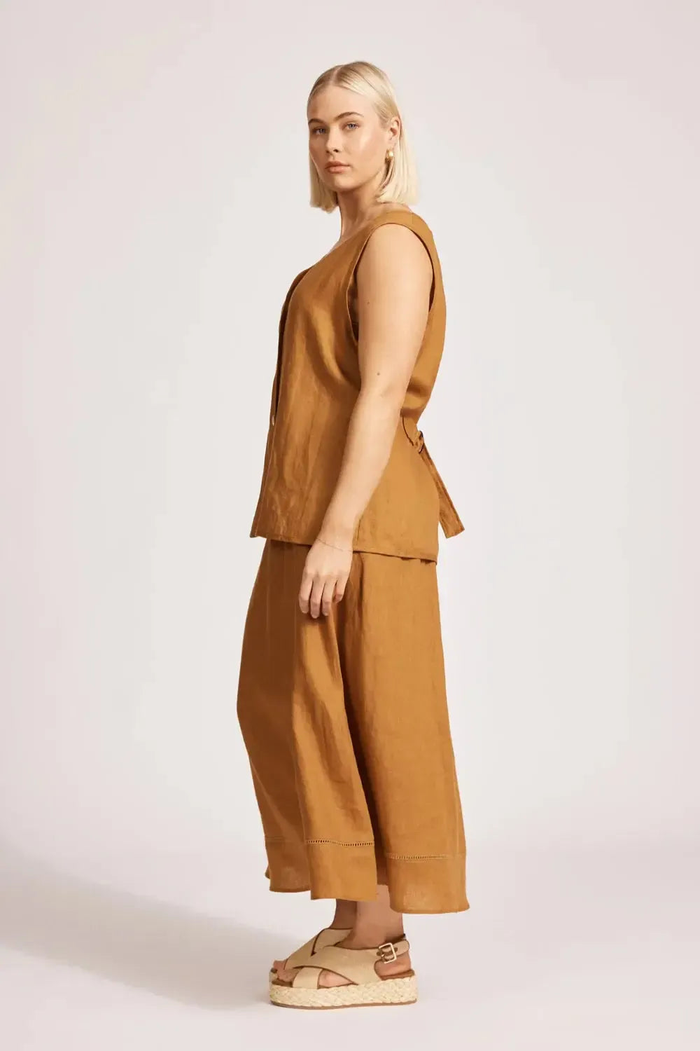 Miramar Vest - Caramel-Eb & Ive-The Bay Room