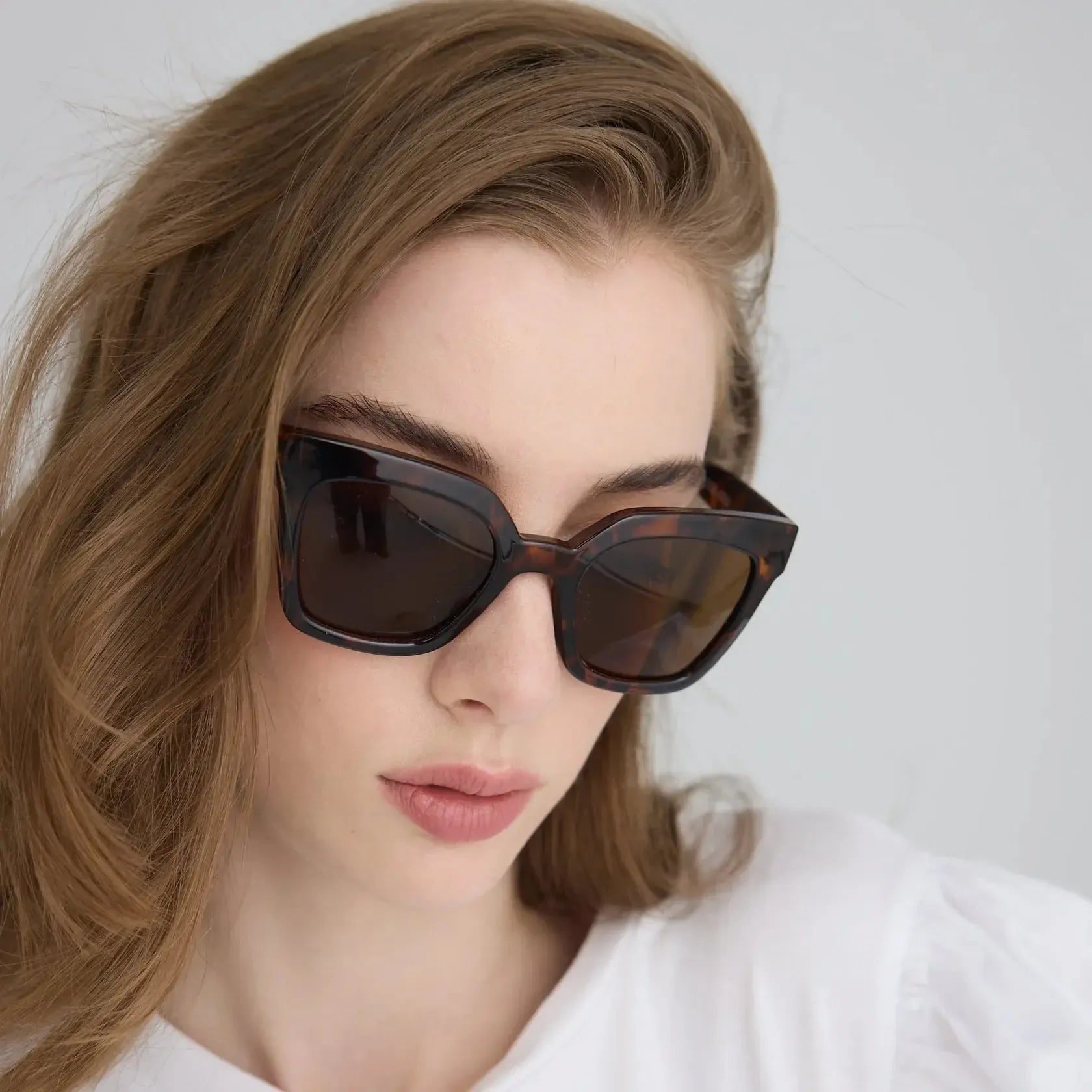 Valentina Sunglasses - Tortoiseshell-Headwear & Sunglasses-Captivated Soul-The Bay Room