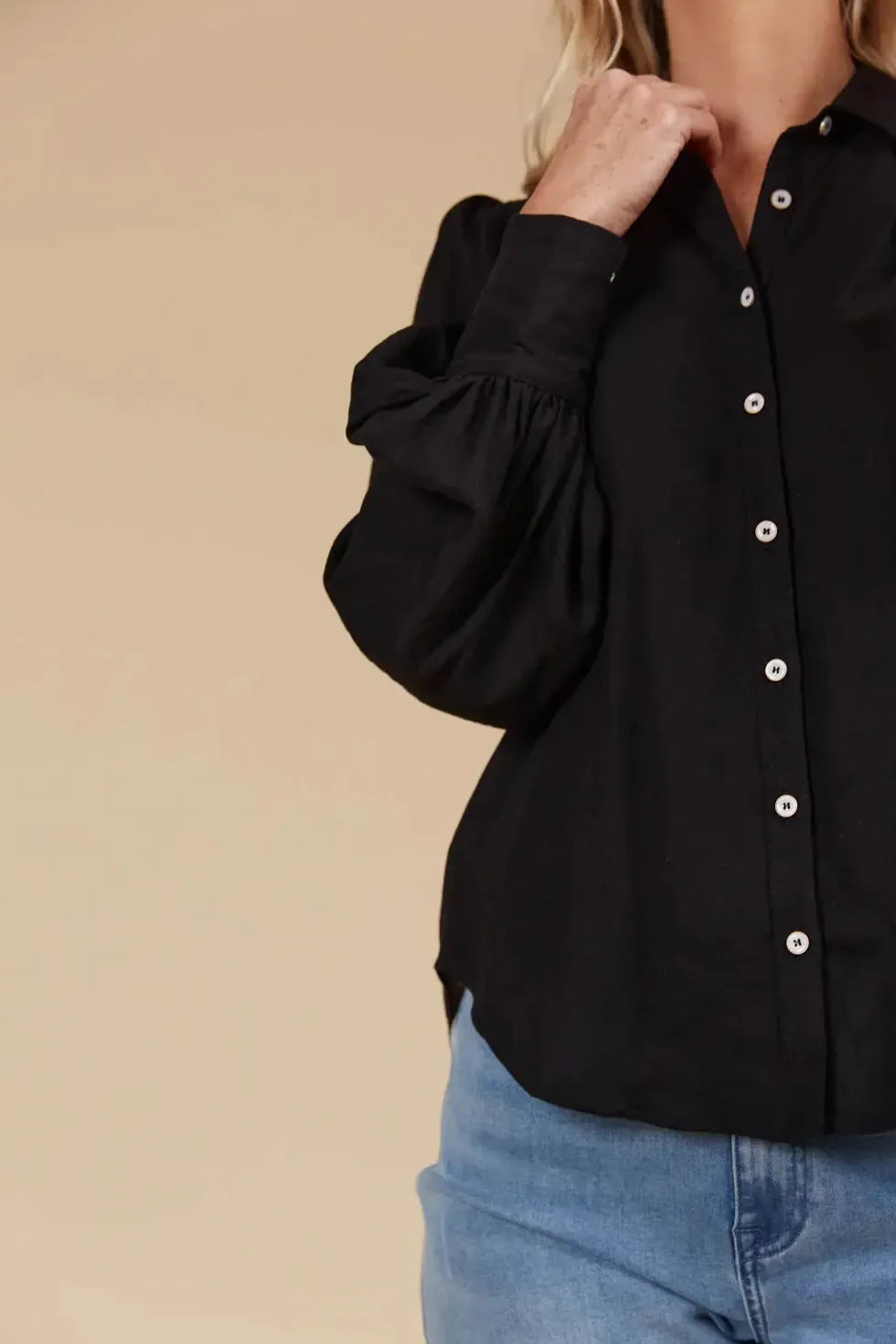 Venus Shirt - Onyx-Tops-Isle Of Mine-The Bay Room