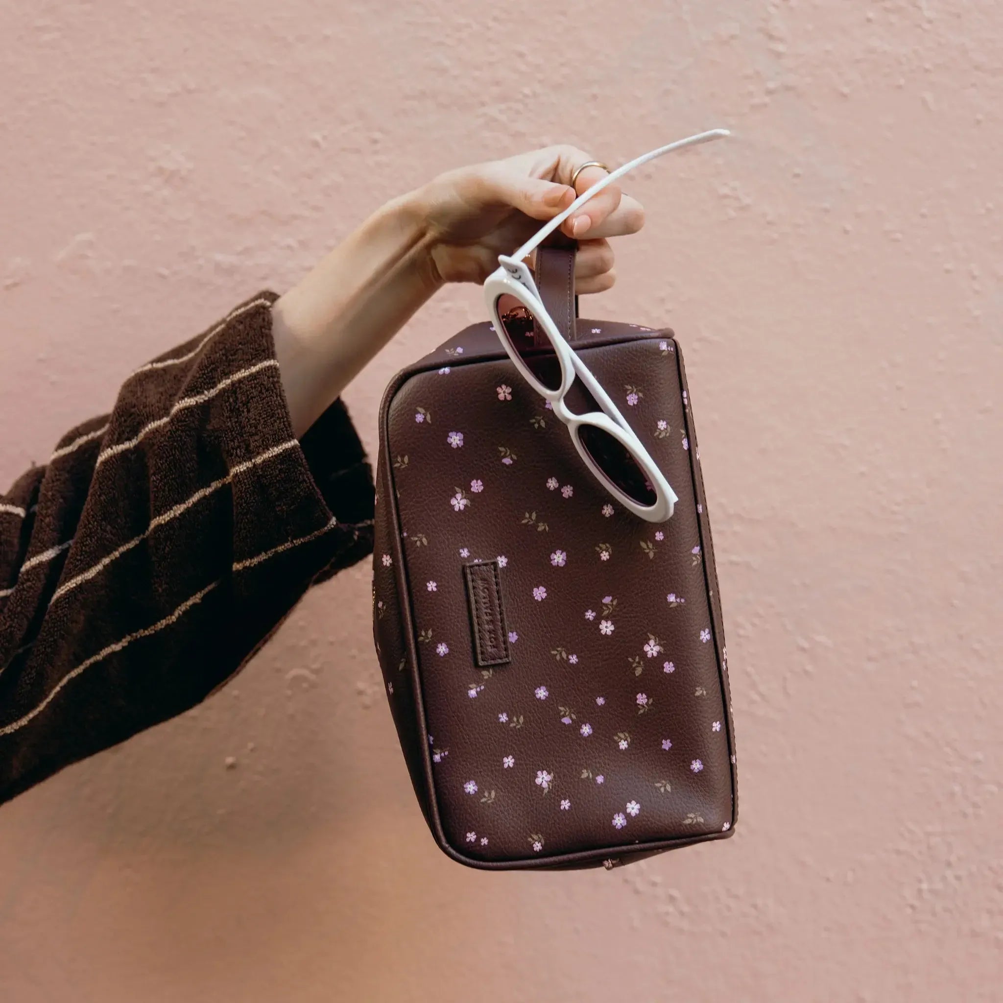 Wisteria Wash Bag-Beauty & Well-Being-Fox & Fallow-The Bay Room