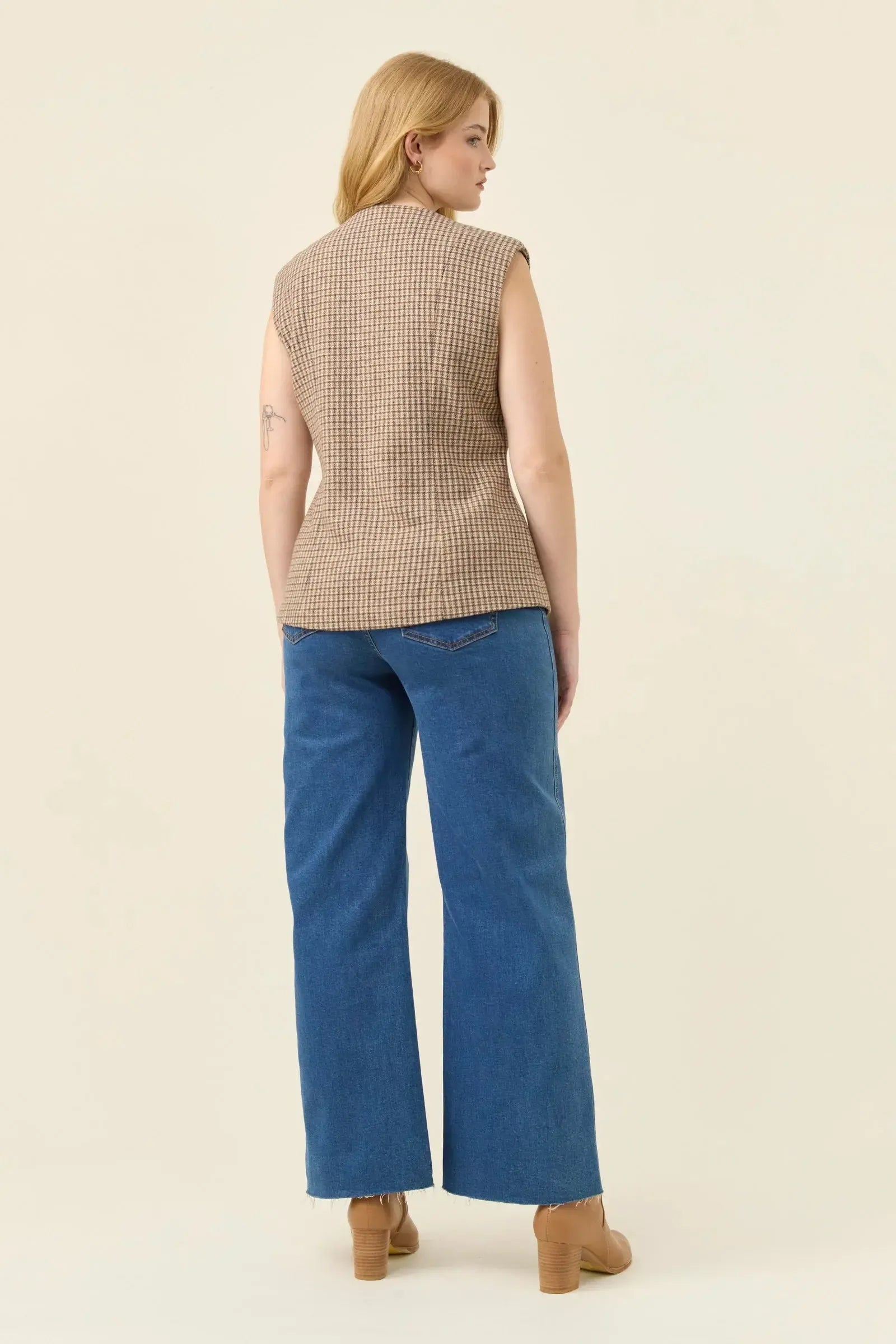 Cassidy Vest - Taupe-Isle Of Mine-The Bay Room