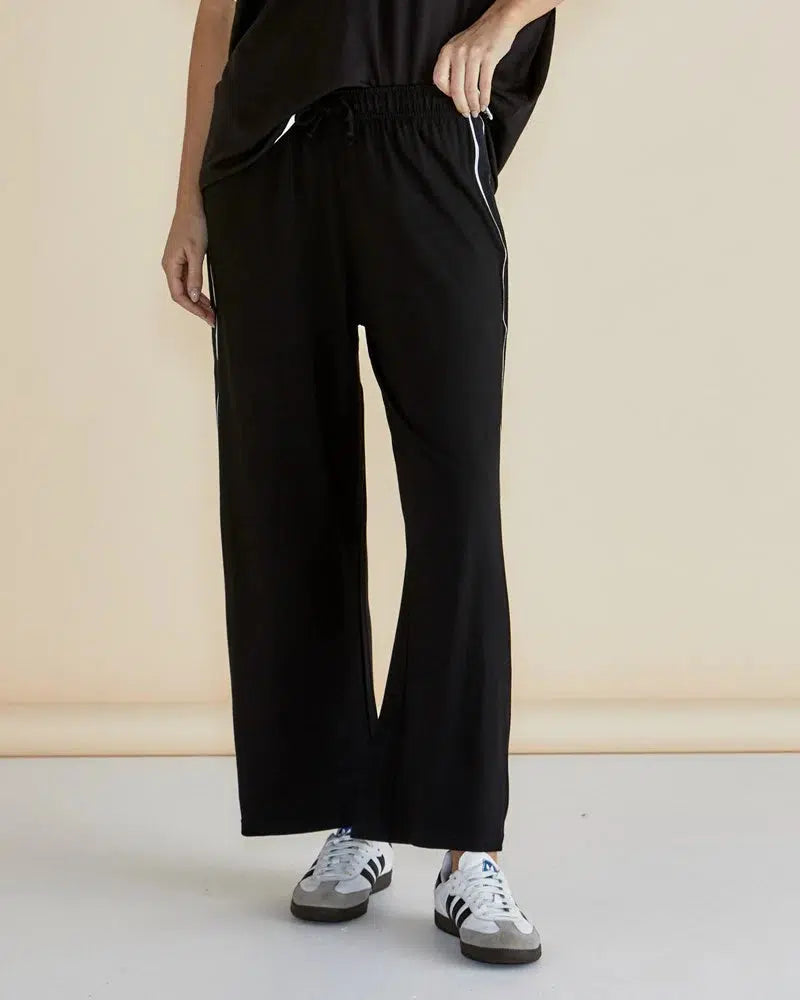 Evelyn Wide Leg Jogger - Black-Pants-Betty Basics-The Bay Room