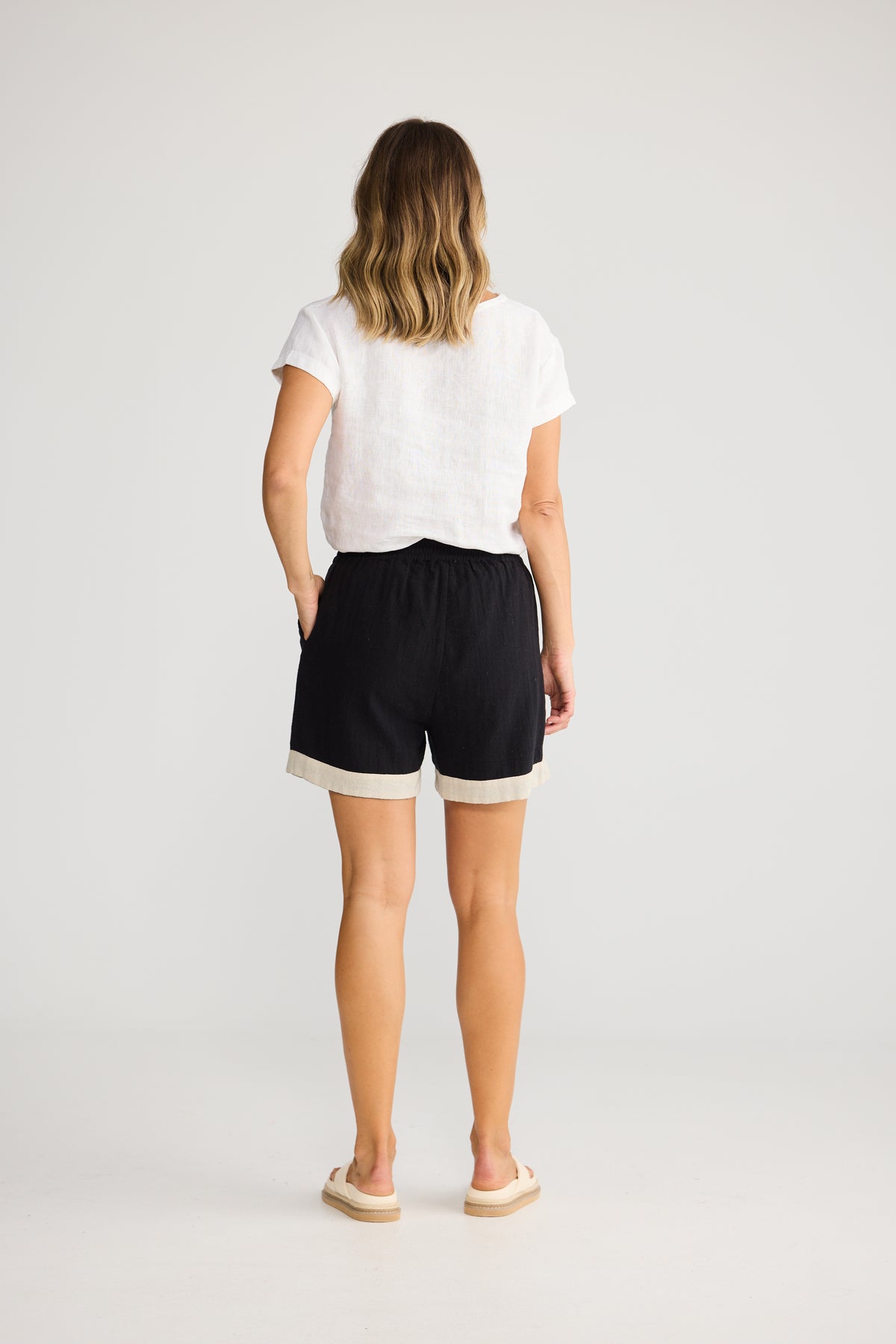 Playa Short - Black with Natural