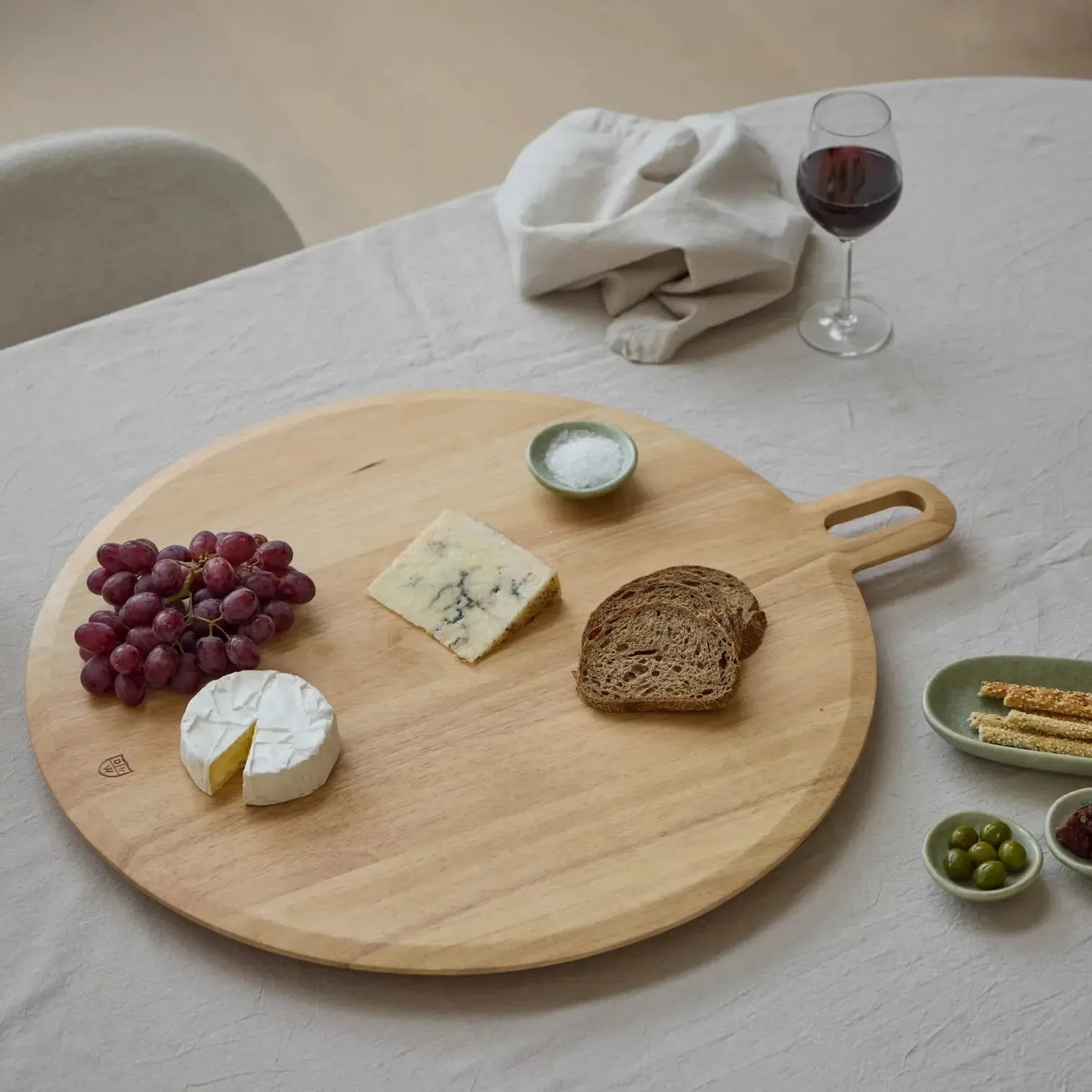 Harvest Raised Round Grazing Board 60cm-Dining & Entertaining-Davis & Waddell-The Bay Room