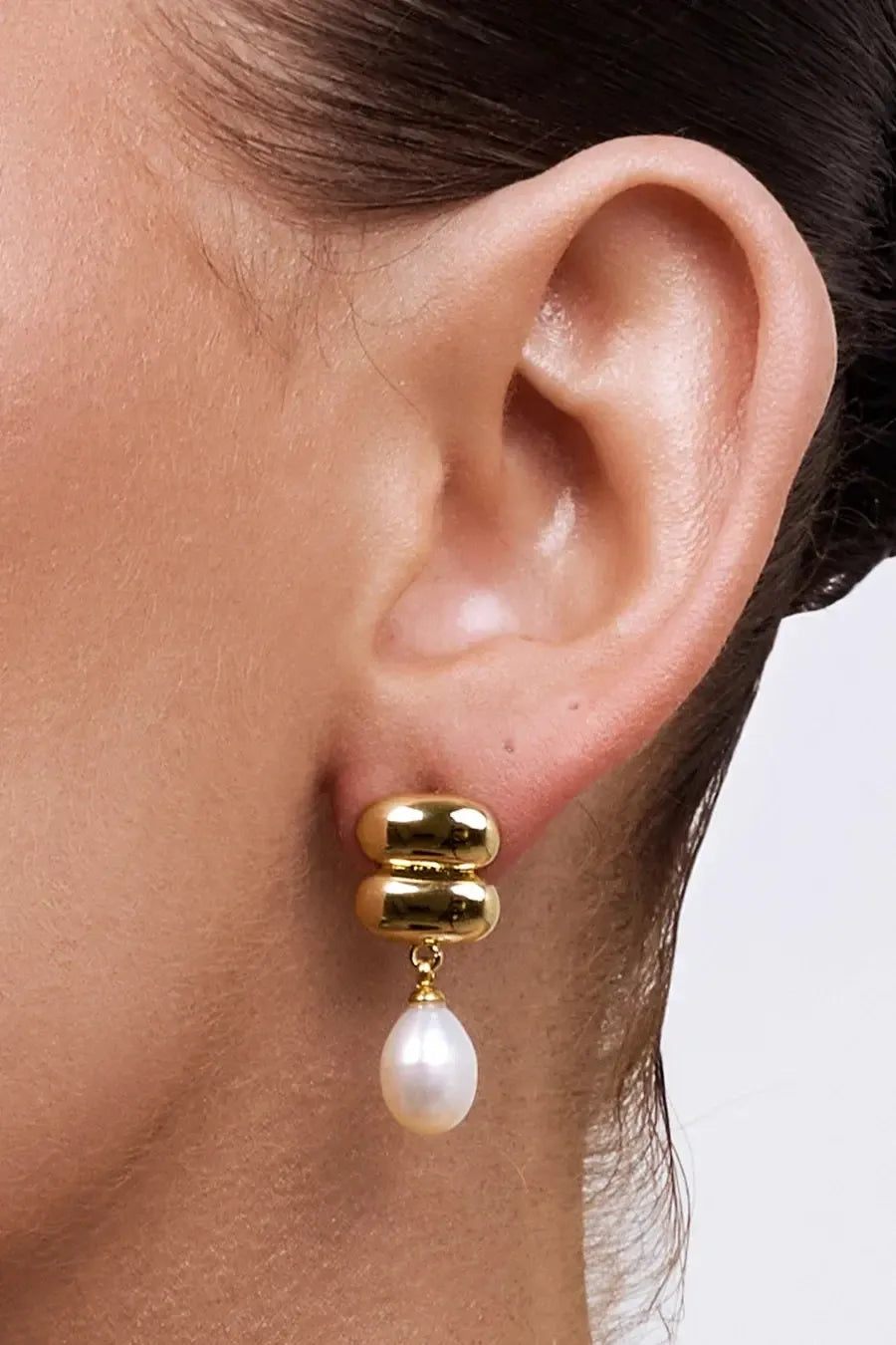 Heidi Gold Pearl Earring-Jewellery-Liberte-The Bay Room