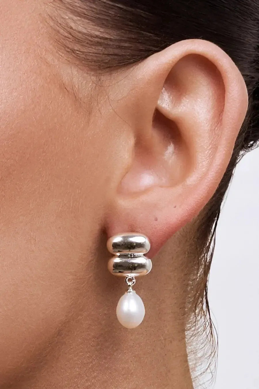 Heidi Silver Pearl Earring-Jewellery-Liberte-The Bay Room