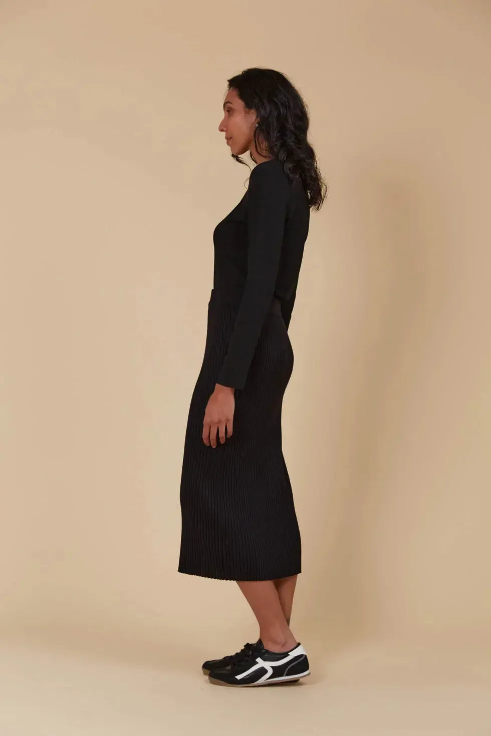 Juno Knit Skirt - Onyx-Skirts-Isle Of Mine-The Bay Room