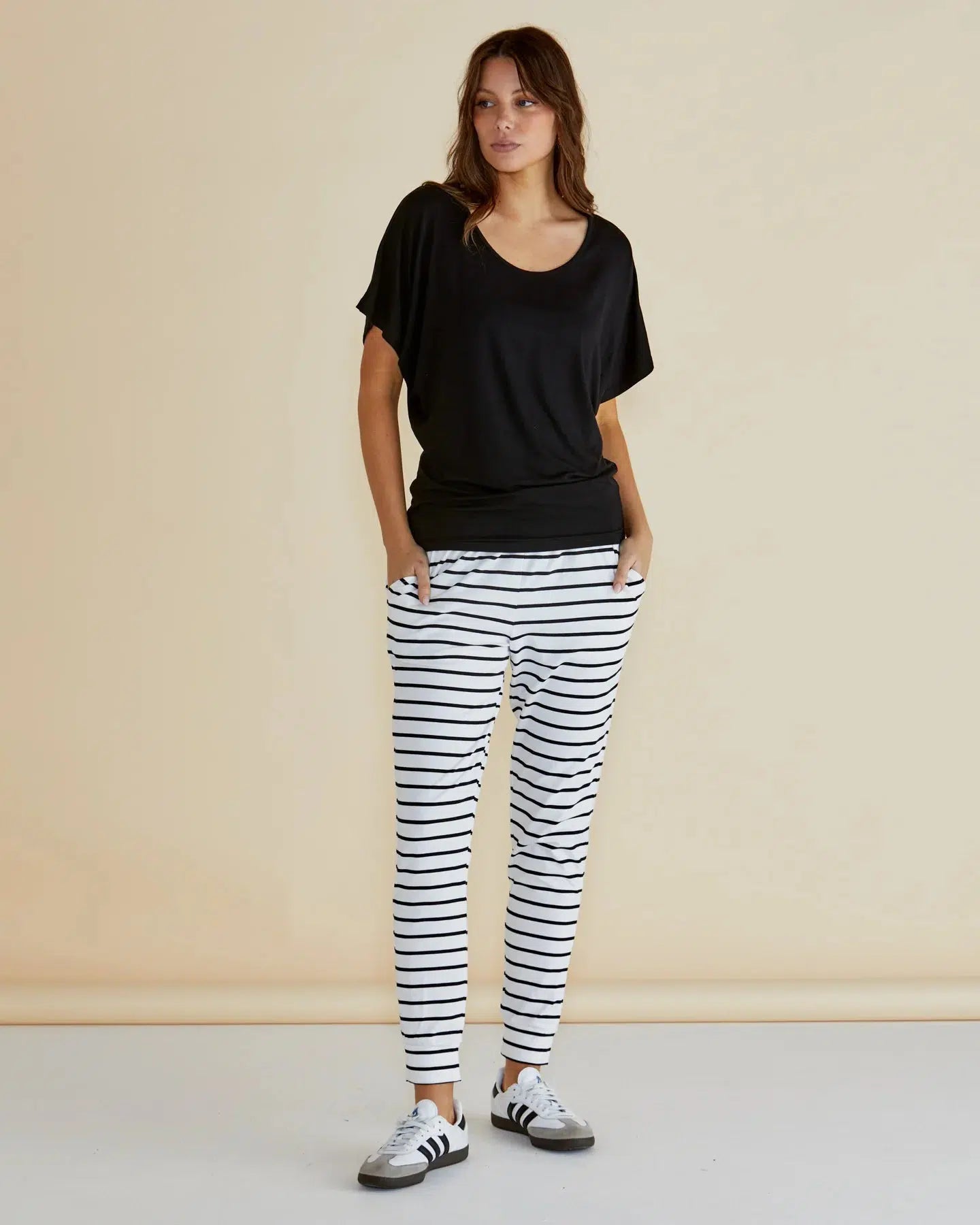 Maui Tee - Black-Tops-Betty Basics-The Bay Room