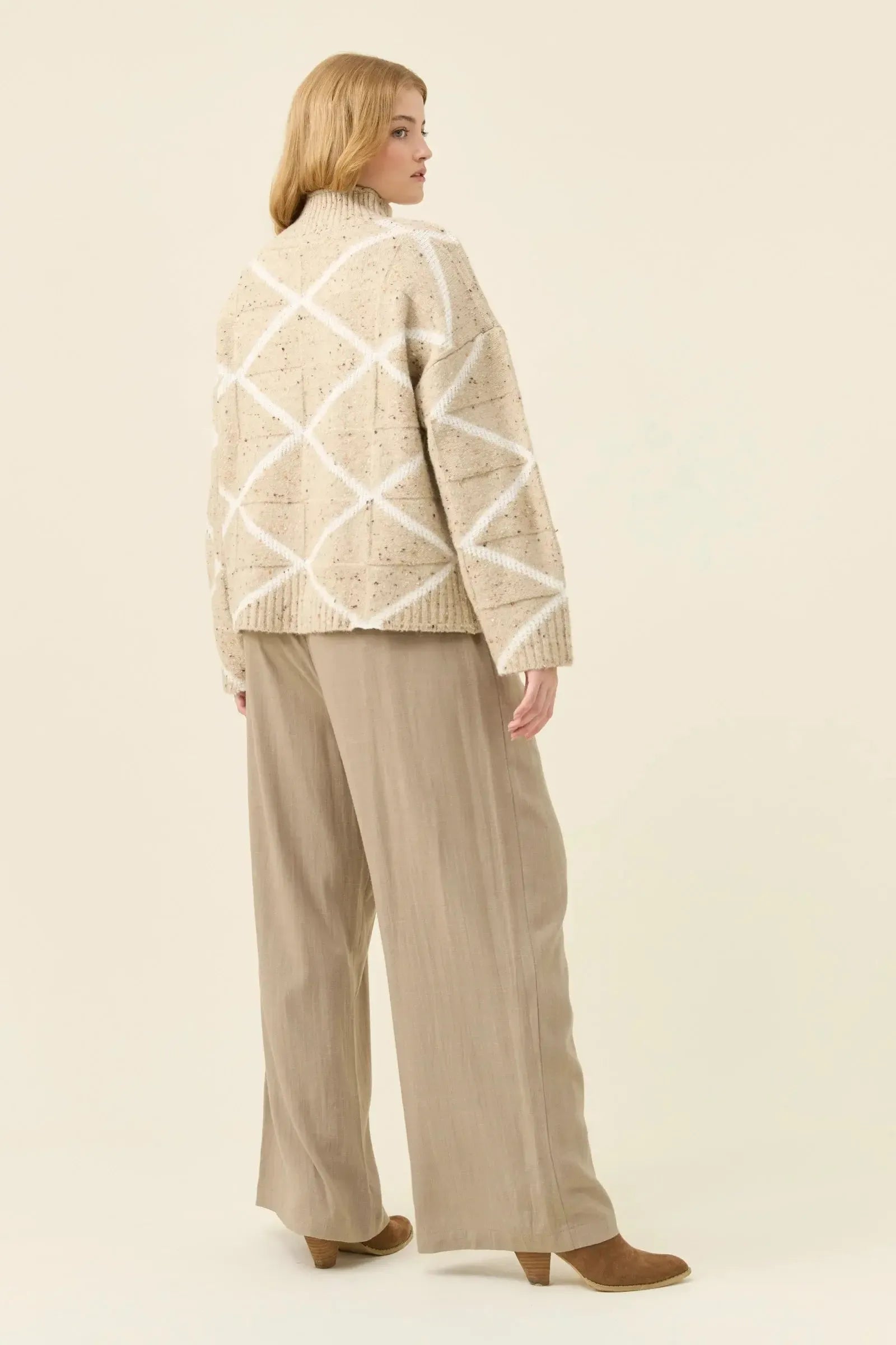 Mckenna Diamond Jumper - Ivory-Isle Of Mine-The Bay Room