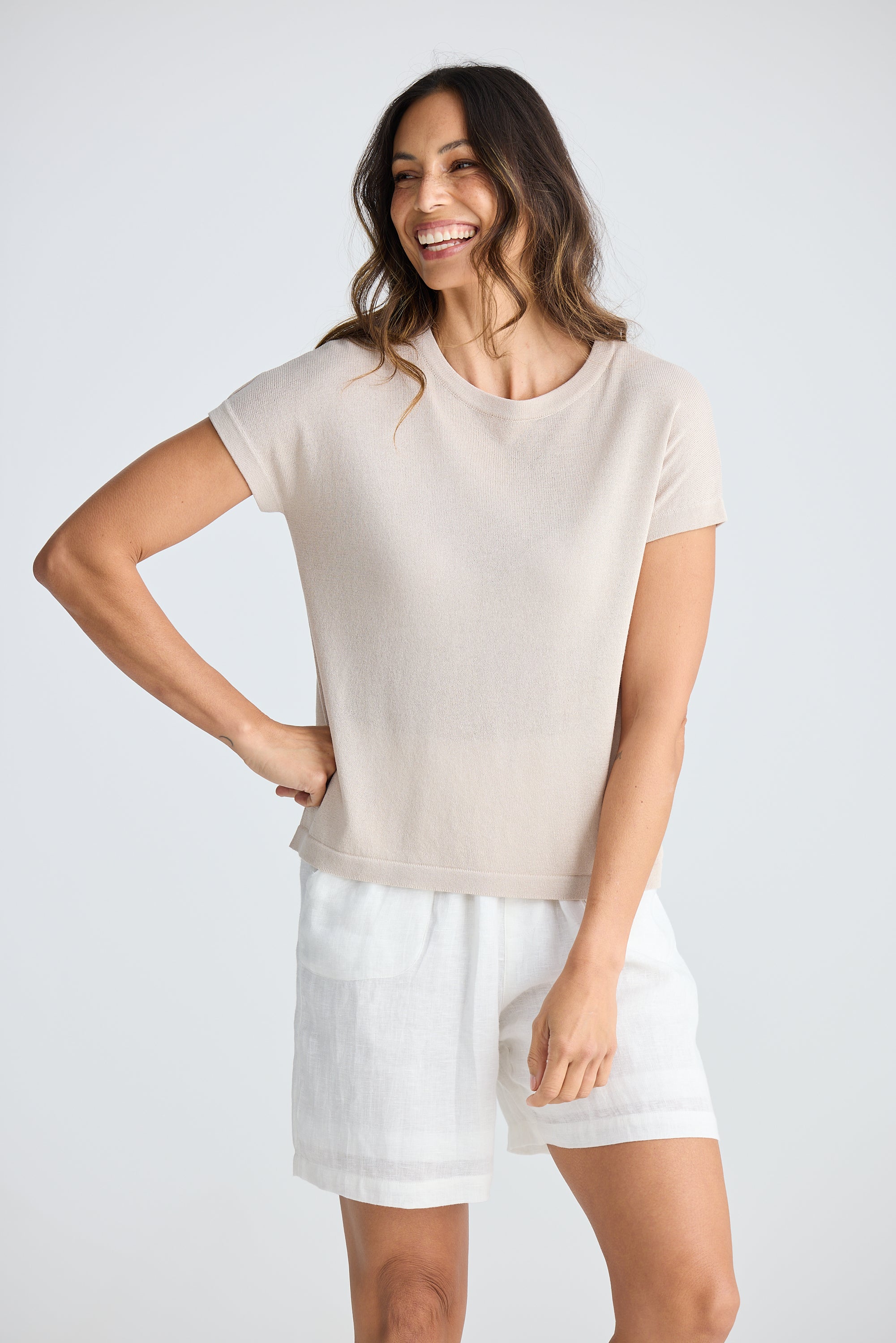 Melinda Tee - Sand-Tops-Holiday-The Bay Room