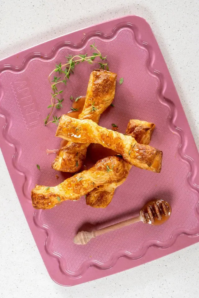 Petite Board Pink-Kitchenware-Maison Appret-The Bay Room