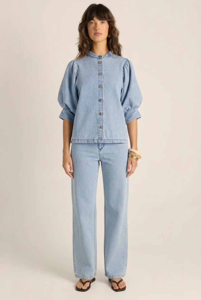 Lila Denim Balloon Shirt - Light Wash