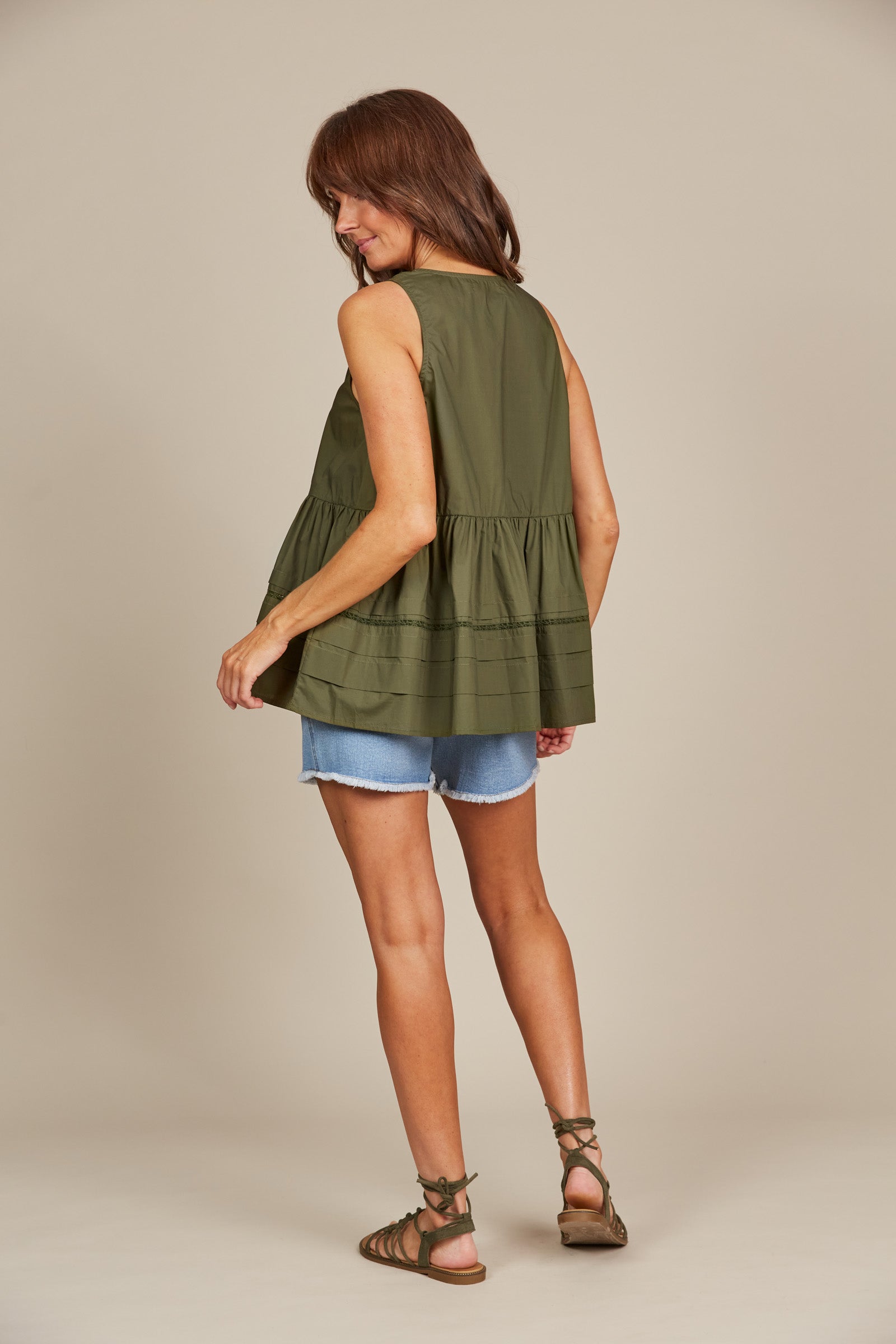 Remi Tank - Olive-Tops-Isle Of Mine-The Bay Room