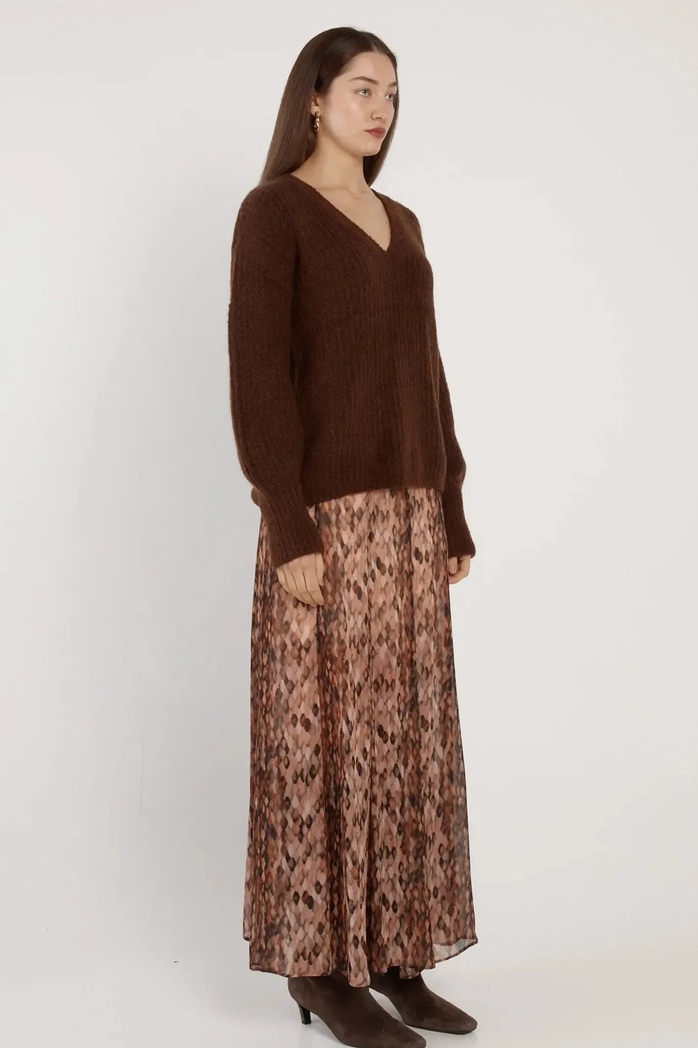 Remy V-Neck Jumper - Chocolate-Knitwear & Jumpers-Fate + Becker-The Bay Room