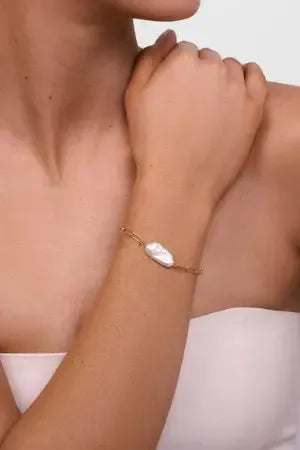 Sallie Gold Pearl Bracelet-Jewellery-Liberte-The Bay Room