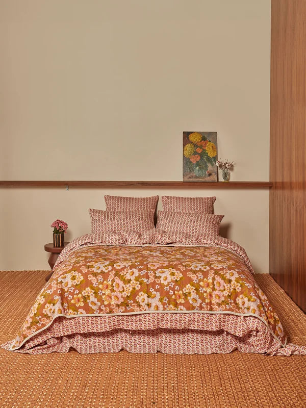 Buttercup Rust/Petite Madeline Pink Quilted Throw