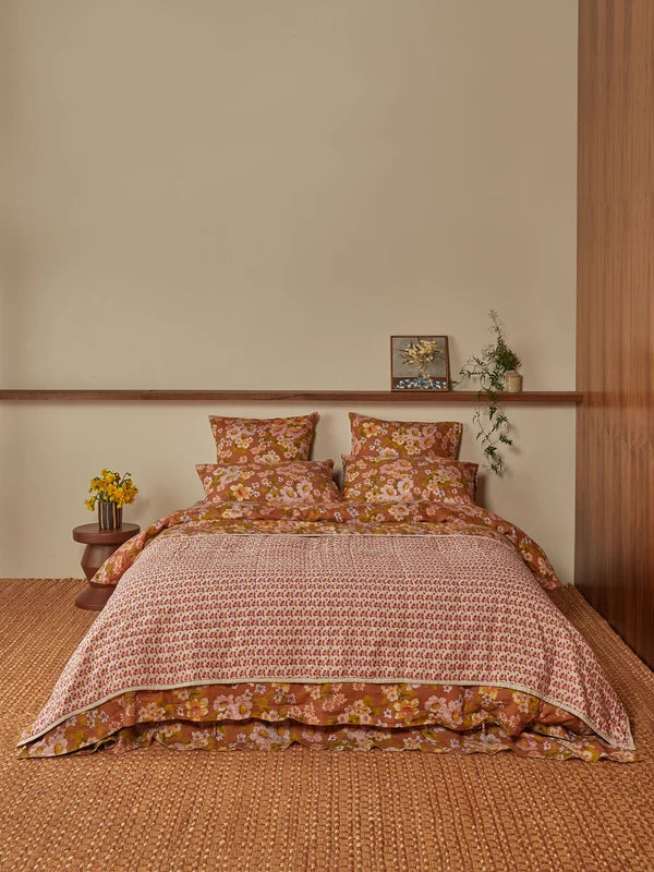 Buttercup Rust/Petite Madeline Pink Quilted Throw