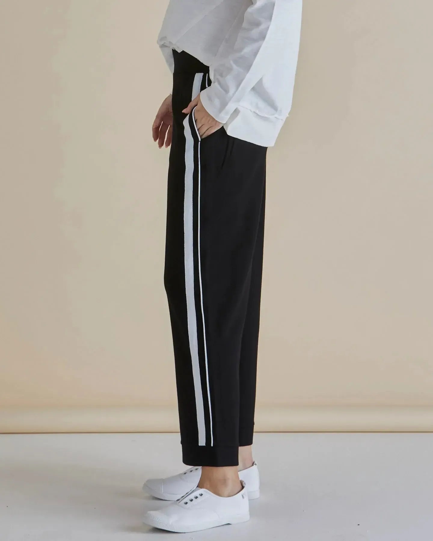 Tre's Bien Ponte Jogger - Black-Pants-Betty Basics-The Bay Room