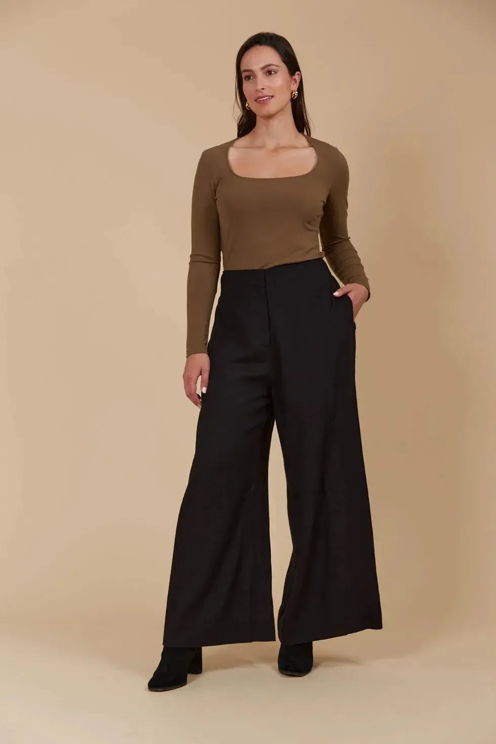 Venus Pant - Onyx-Pants-Isle Of Mine-The Bay Room